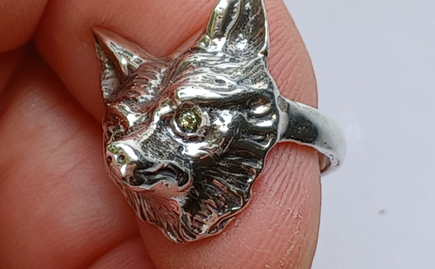 Fox mask ring size 7 sterling silver Peridot stone eyes  Zimmer