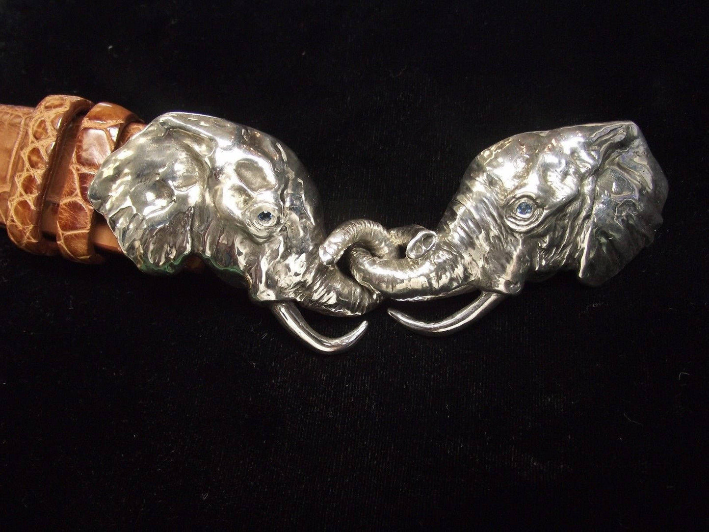 Order For:  Elephants belt buckle Sculpture jewelry in  sterling silver Zimmer jewelry