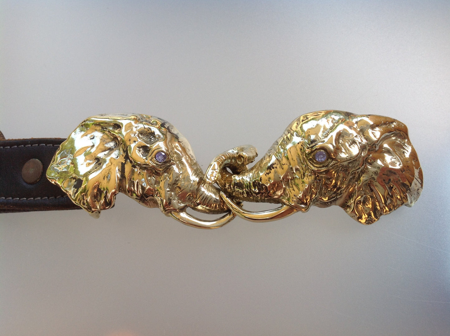 Articulating Elephants belt buckle Sculpture jewelry in bronze NO STONES in eyes.  Zimmer jewelry