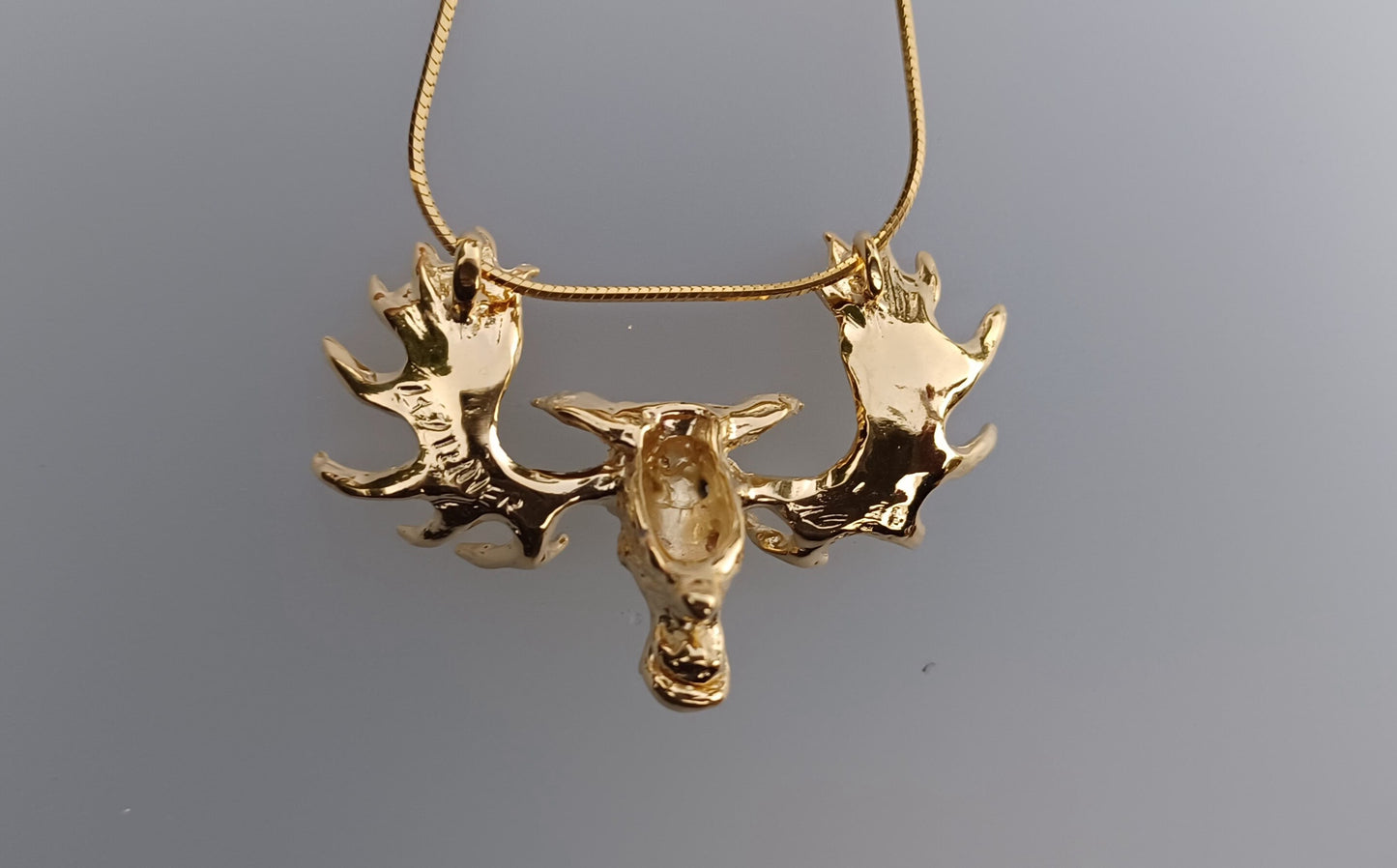 Artisan 14ky Heavy Gold Plated Moose necklace, pendant, jewelry.  Outstanding!  Wildlife sculptural jewelry. Zimmer