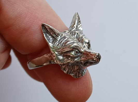 Fox mask ring size 9 sterling silver Peridot stone eyes  Zimmer